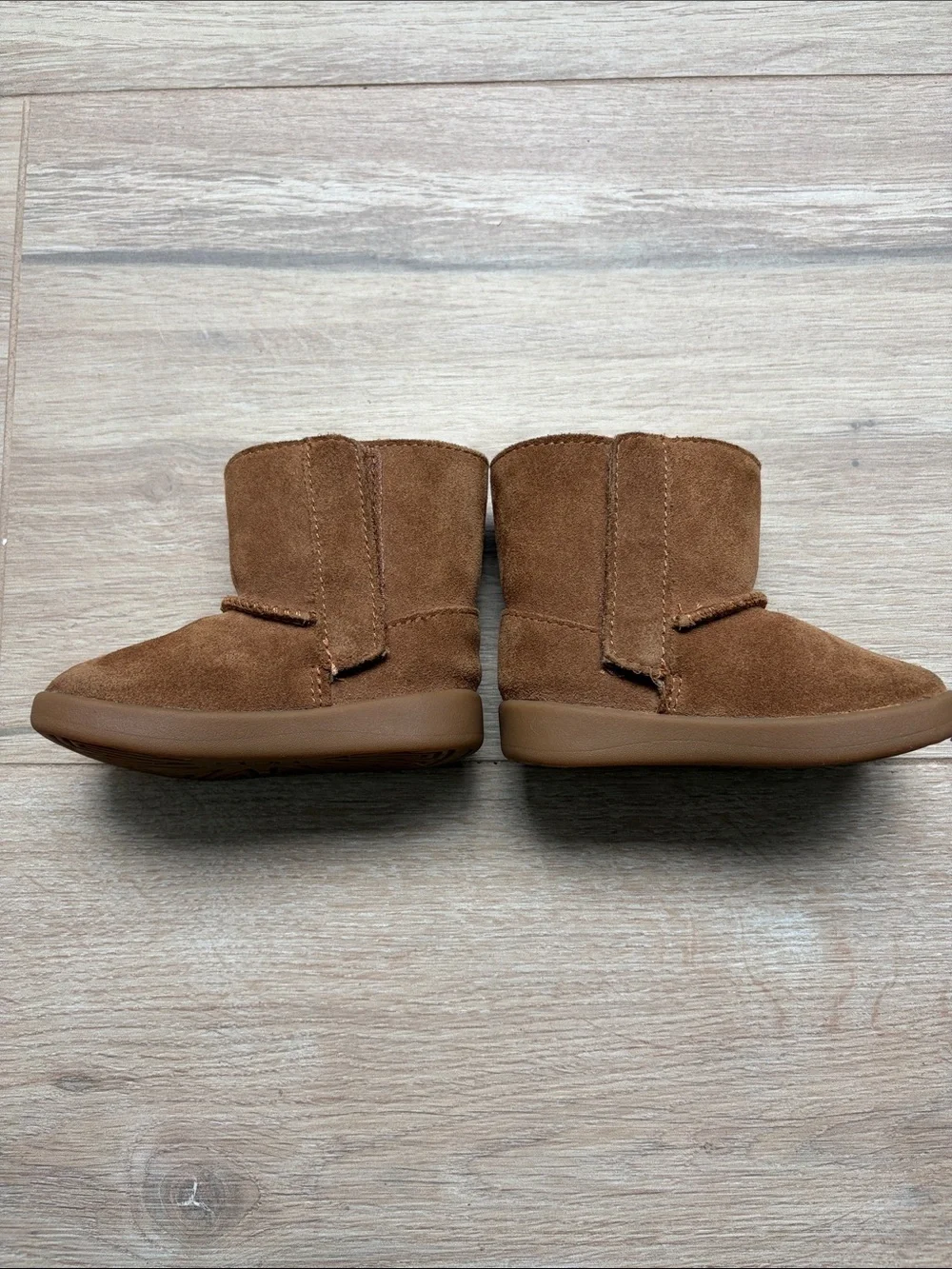 N/A ugg suede
